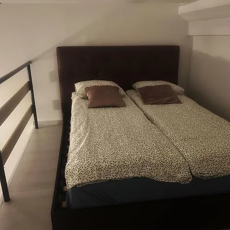 Tech Apartments, Nr Old Town *